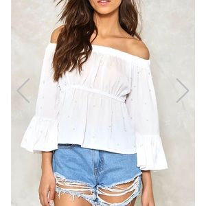 NastyGal “My Kind of Pearl” Off the shoulder top
